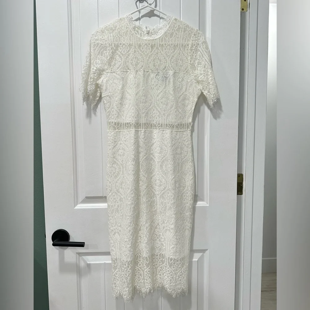 Lulu’s White Lace Short Sleeve Midi Dress - Picture 5 of 12